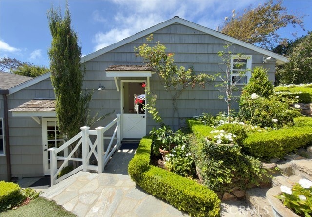 Building Photo - 31531 Bluff Dr