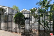 Photo - 3913 S Budlong Ave House