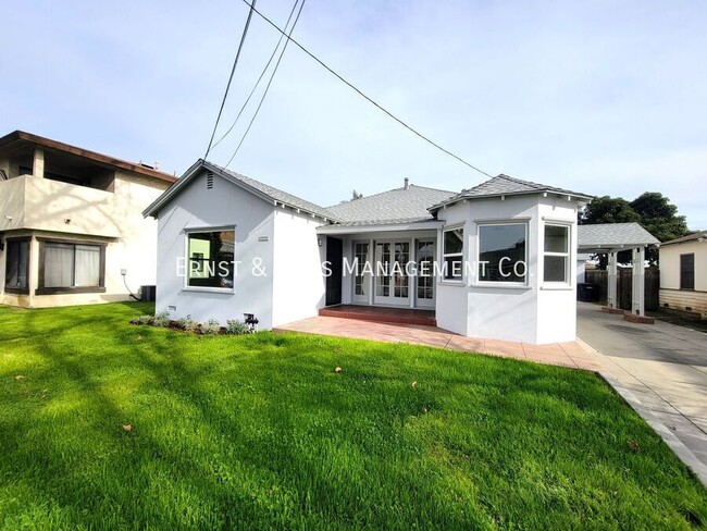 Photo - 17308 Ardmore Ave House
