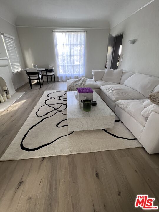 Photo - 10520 Eastborne Ave