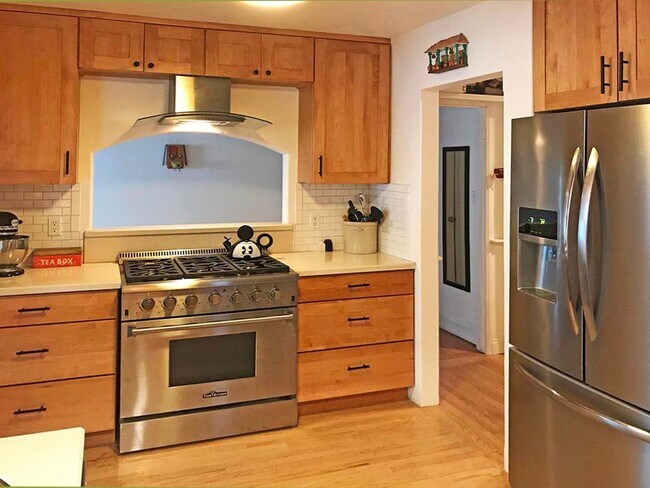 Photo - 3-Bedroom Home in Glendale's Foothills with RV Parking!