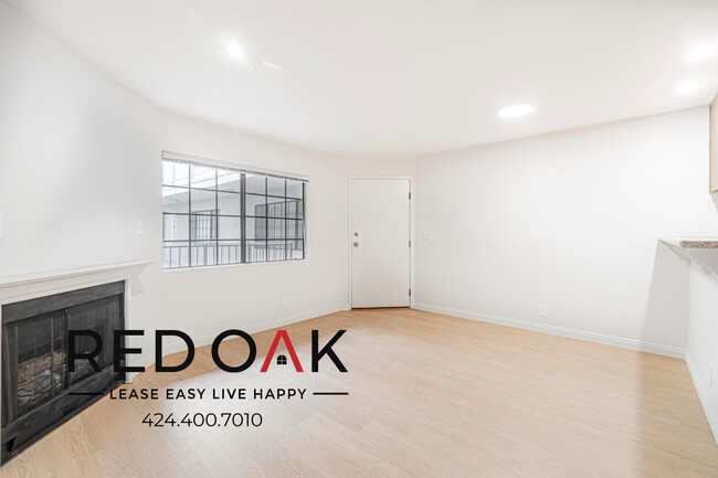 Photo - 4651 Cahuenga Blvd Unit 201