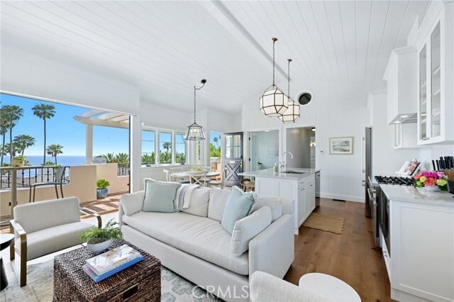 Photo - 360 Cliff Dr Condo