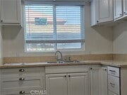 Photo - 183 E 35th St