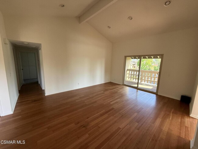 Photo - 460 Arbor Ln Ct