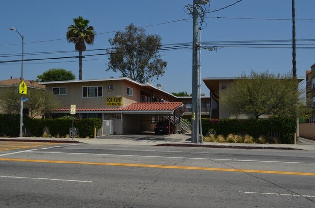 Photo - 13463 Vanowen St Unit 1