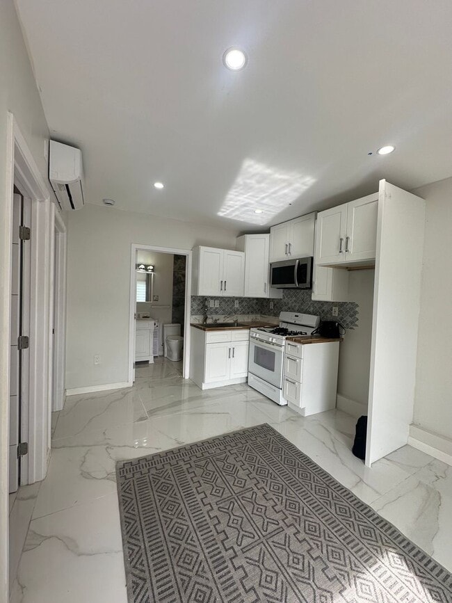 Photo - 1427 E 76th St Unit 1427 A