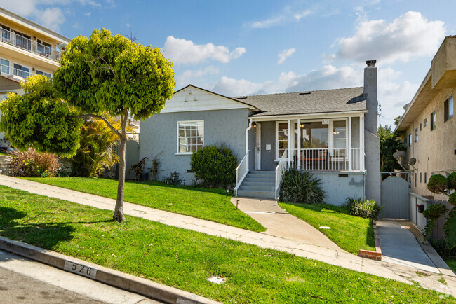 Building Photo - 526 Avenue A Rental