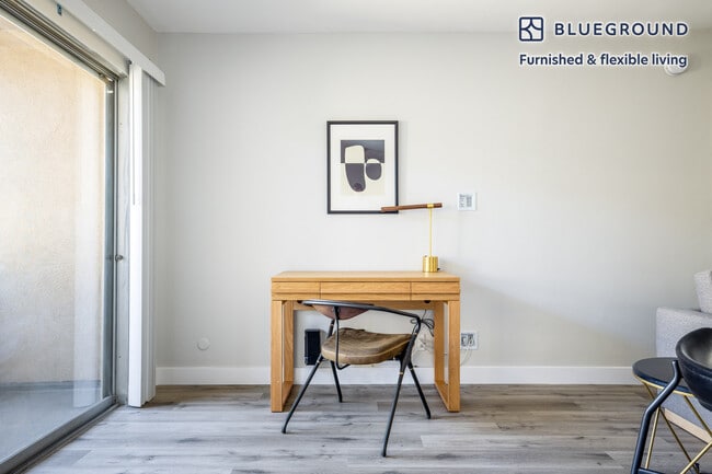 Photo - 330 N Crescent Dr Unit FL3-ID400