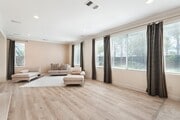 Photo - 8469 Applegate Ct