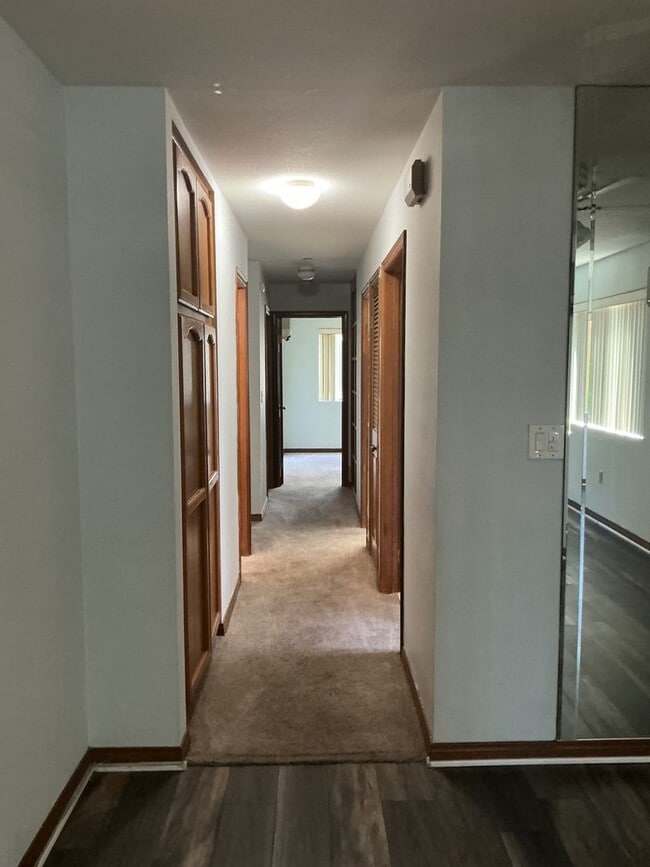 Photo - Los Caballeros #221 Unit 221A