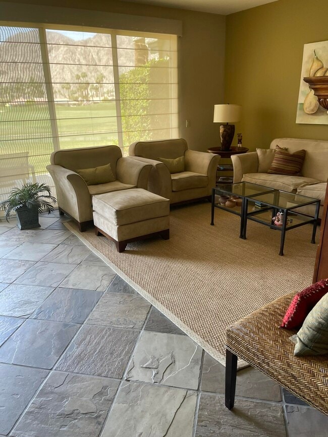 Photo - 55523 Oak-Hill