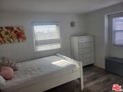 Photo - 4827 Saturn St