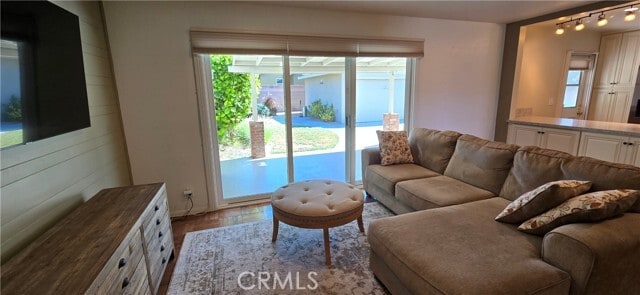 Photo - 3244 Hackett Ave