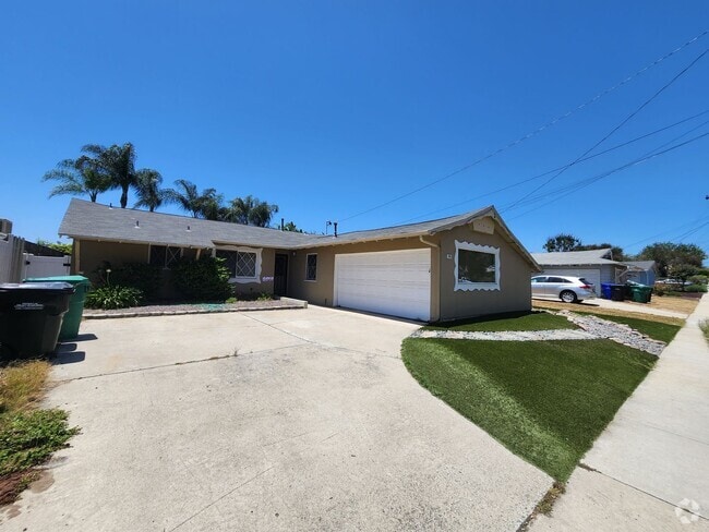 Building Photo - 3 Bedroom Single Story House in San Carlos