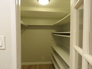 Photo - 18547 Collins St