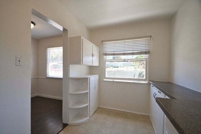 Photo - t1803R Unit 1803