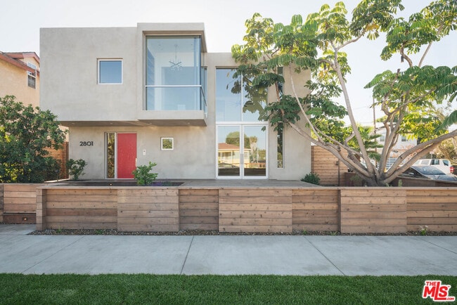 Photo - 2801 Sanborn Ave