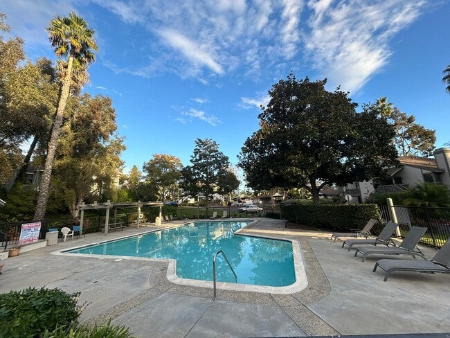 Photo - Welcome to "Home for the Holidays!" Unit 7