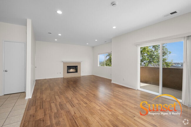 Building Photo - 3109 G St Rental