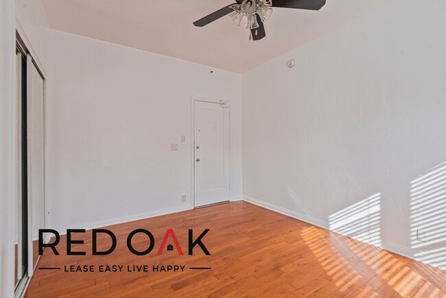 Photo - 1616 Normandie Ave Unit 404