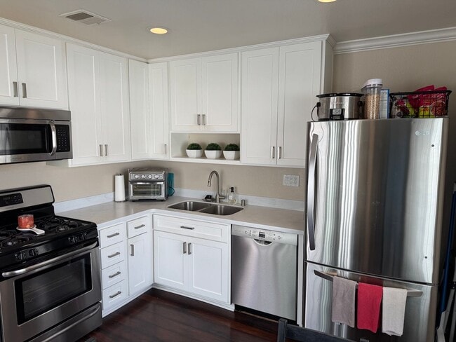 Photo - One story home in Camarillo's Mission Oaks...