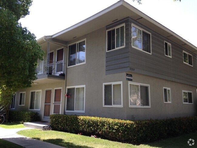 Building Photo - 2257 Unit 22576 Rental