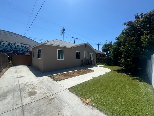 Photo - 2129 National Ave Unit 2129.5