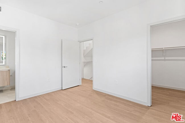 Photo - 2523 S Orange Dr