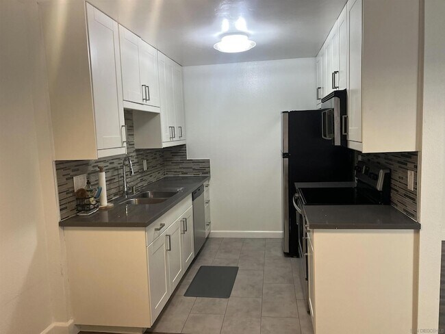 Photo - 3761 Boundary St