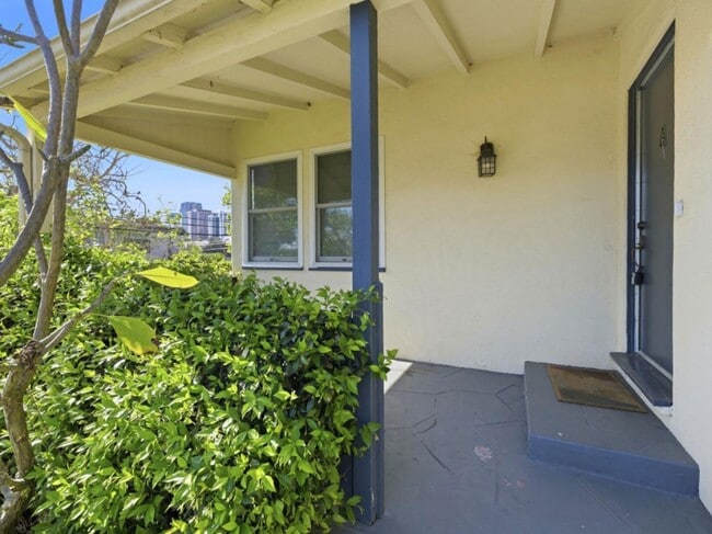 Photo - 10537 Rochester Ave