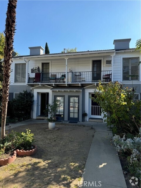 Building Photo - 590 W Sierra Madre Blvd Rental