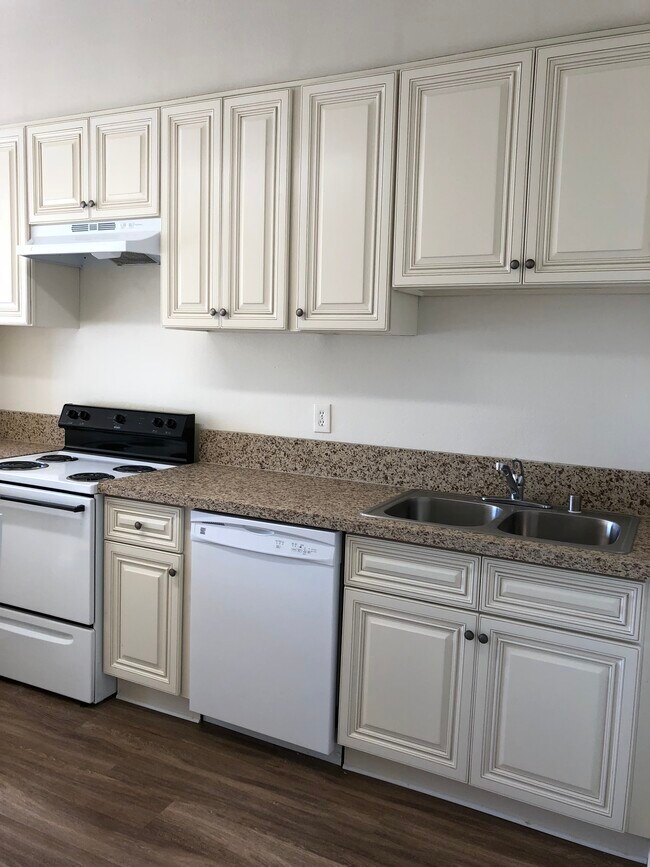 Photo - Autumn Haze Apartments