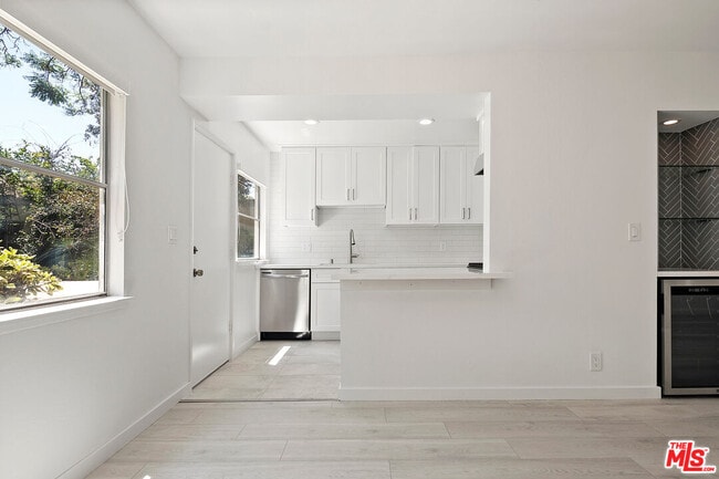 Photo - 3635 Kalsman Dr Unit 2