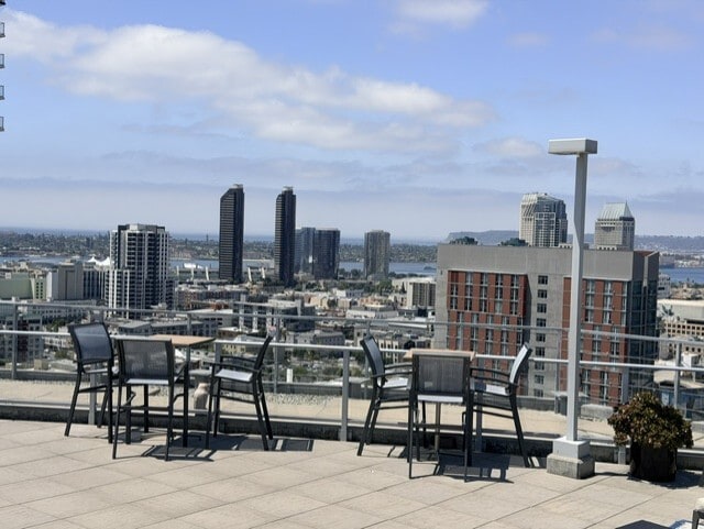 Photo - 1080 Park Blvd