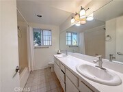 Photo - 121 Greenfield