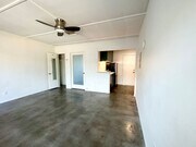 Photo - 700 N Riverside Dr Unit 7