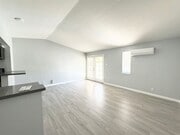 Photo - COMING SOON!! Charming 1 Bedroom 1 Bathroo... Unit 4