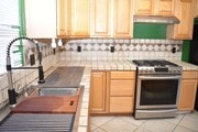 Photo - Charming 2-Story, 4 Bd 3 Ba Unit Near Downtown San Diego – 92113