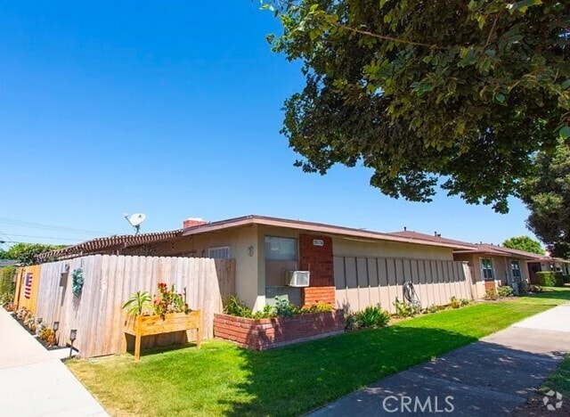 Building Photo - 754 N Shattuck Pl Rental