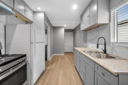 Photo - 1633 W 37th St House