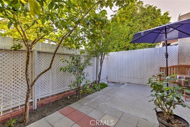 Photo - 7631 Vineland Ave