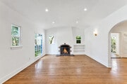 Photo - 1039 W Roses Rd