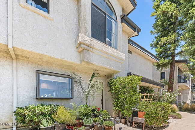 Photo - 5720 Skyview Way Townhome