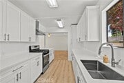 Photo - 17501 Victory Blvd