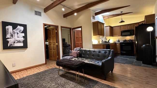 Photo - 26065 Adamor Rd