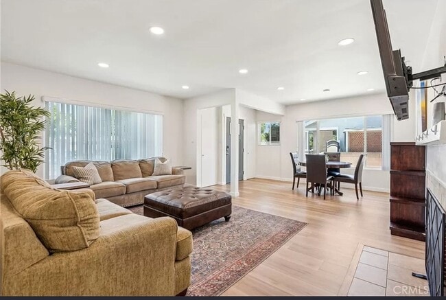 Photo - SFR-BIG, BRIGHT, BEAUTIFUL HOME