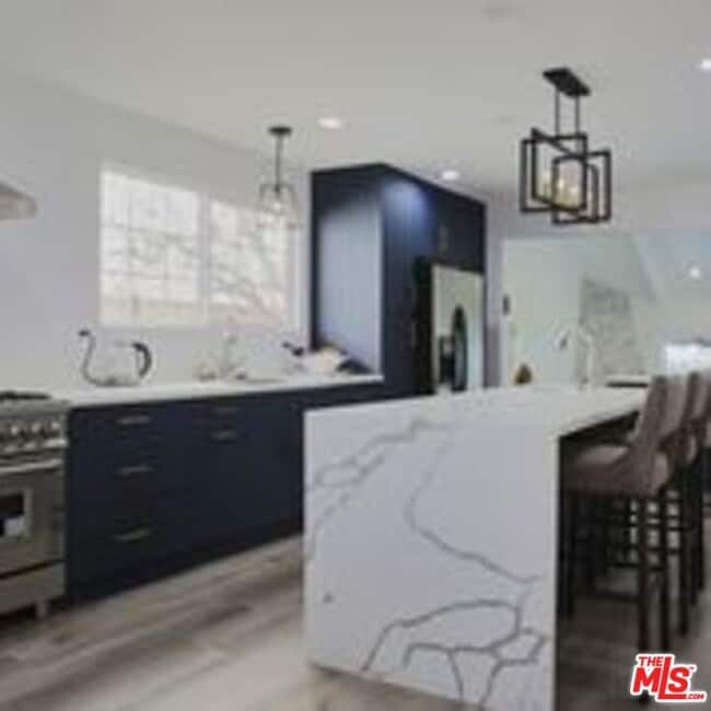 Photo - 446 S Almont Dr