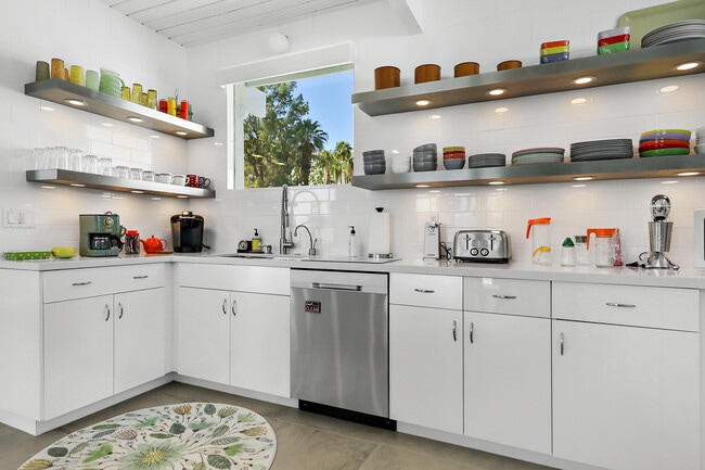 Photo - 71350 Halgar Rd