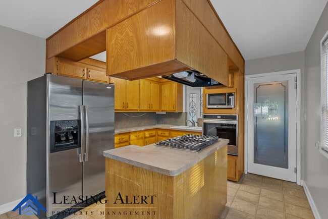 Photo - 3305 W Ave L8